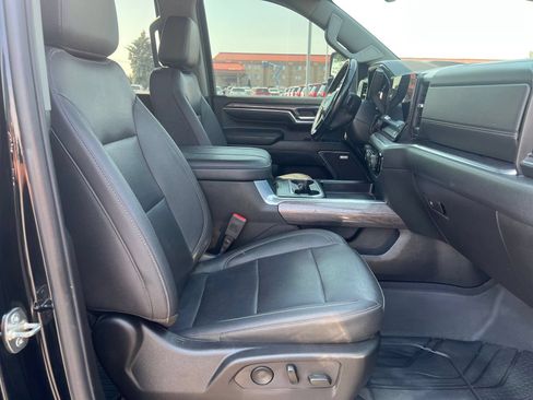 Used 2024 Chevrolet Silverado 2500 LTZ w/ LTZ Plus Package AWD/4WD image 16