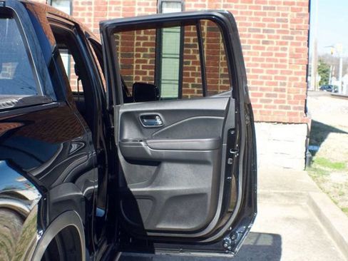 Used 2022 Honda Ridgeline Black Edition image 48