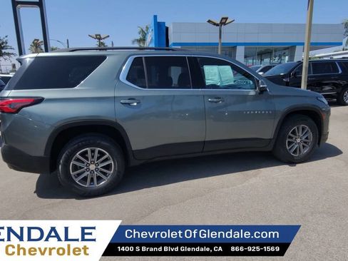 Certified 2023 Chevrolet Traverse LT FWD image 8