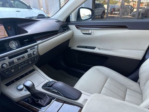 Used 2016 Lexus ES 350 image 25