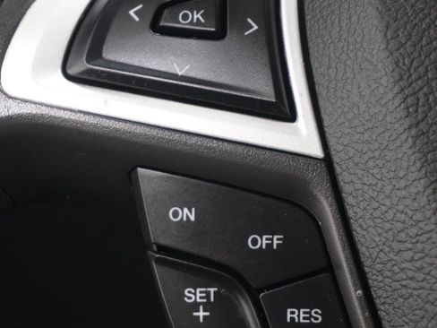 Used 2016 Ford Fusion SE FWD image 20