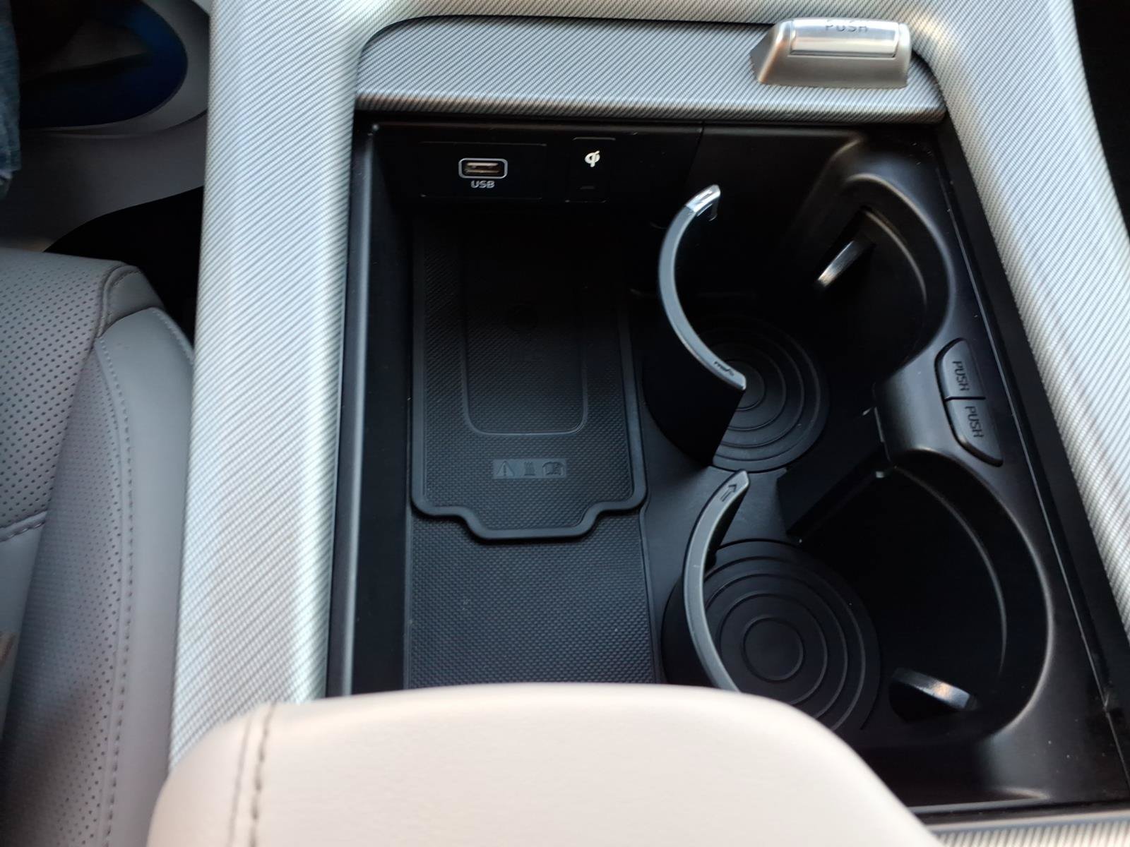 Used 2025 Hyundai Palisade SEL FWD image 11