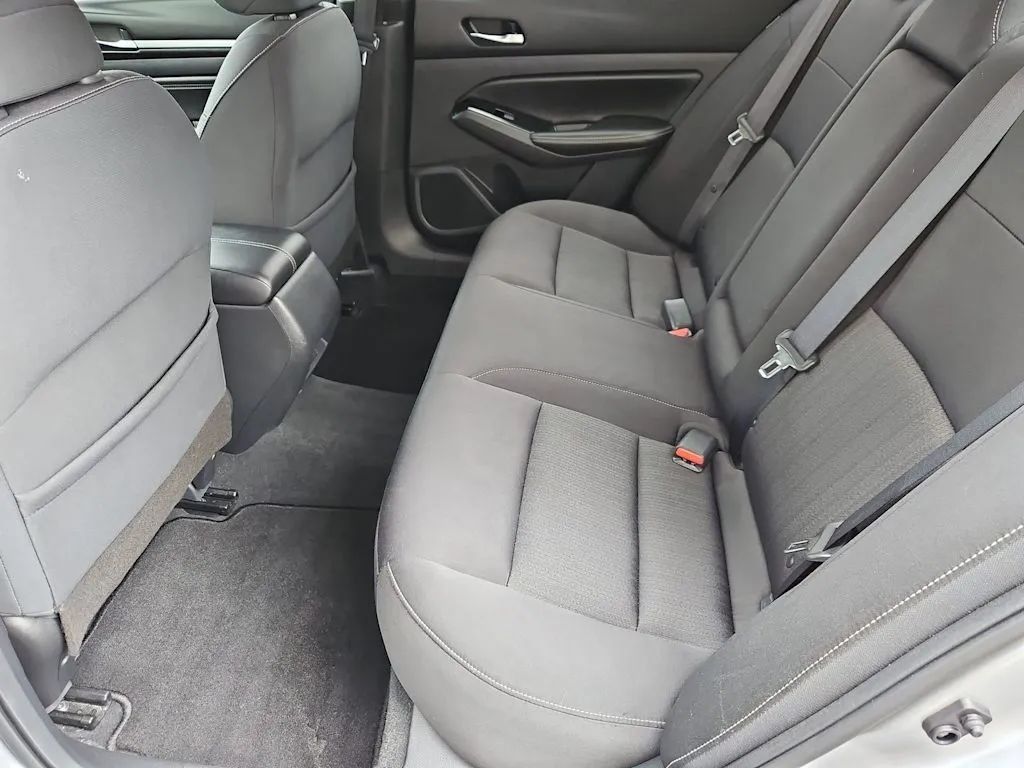 Used 2020 Nissan Altima 2.5 S FWD image 15