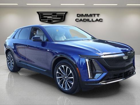 New 2026 Cadillac Lyriq Sport image 12