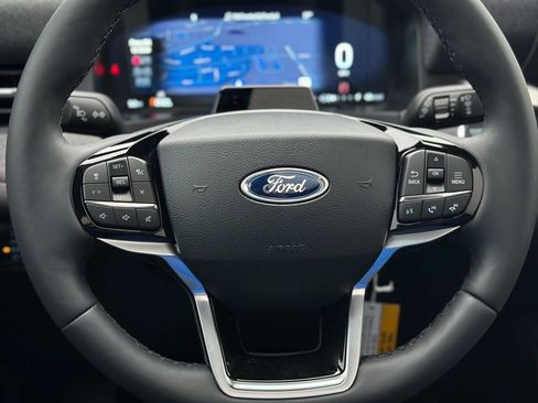 New 2026 Ford Explorer Platinum image 51