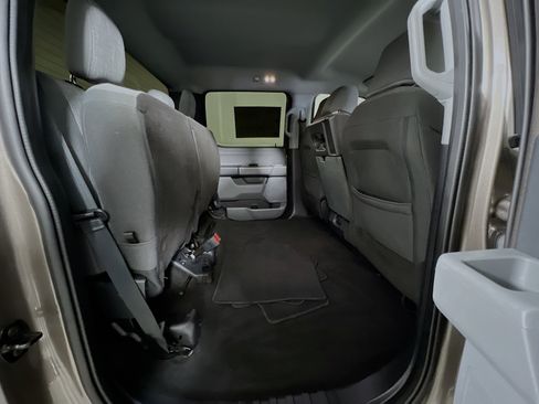 Used 2023 Ford F150 XLT image 32