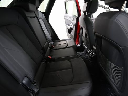 Used 2024 Audi Q3 2.0T Premium image 27