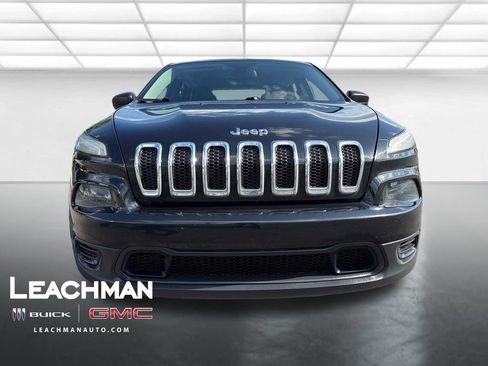 Used 2016 Jeep Cherokee Sport AWD/4WD image 9