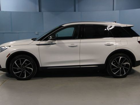 Used 2024 Lincoln Corsair Reserve w/ Equipment Group 201A AWD/4WD image 28
