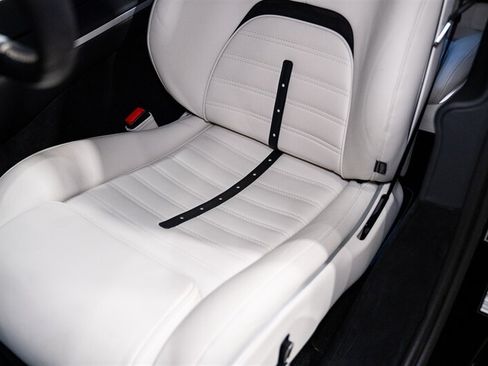 Used 2024 Ferrari Purosangue AWD/4WD image 8