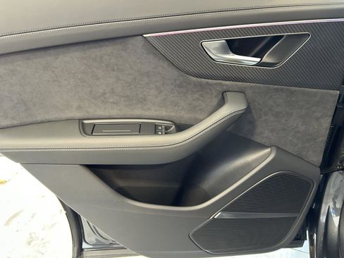 New 2026 Audi SQ8 Prestige image 17