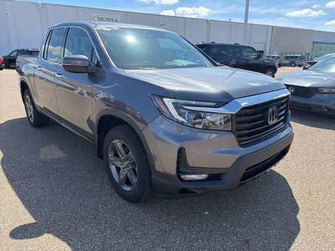 Used 2023 Honda Ridgeline RTL-E image 2
