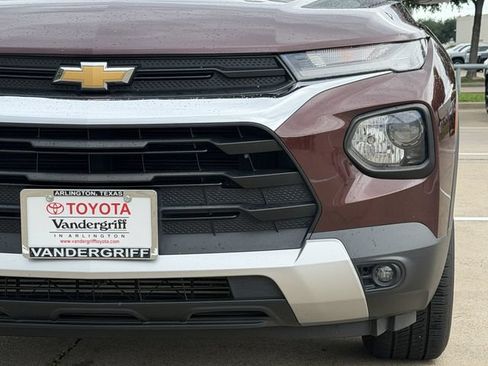 Used 2022 Chevrolet TrailBlazer LT AWD/4WD image 9