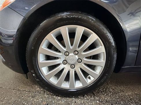 Used 2013 Buick Regal Premium image 10
