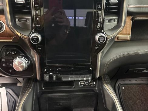 Used 2020 RAM 1500 Limited AWD/4WD image 13