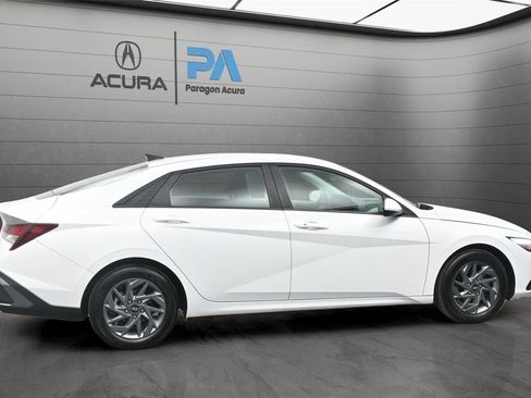 Used 2024 Hyundai Elantra SEL image 27