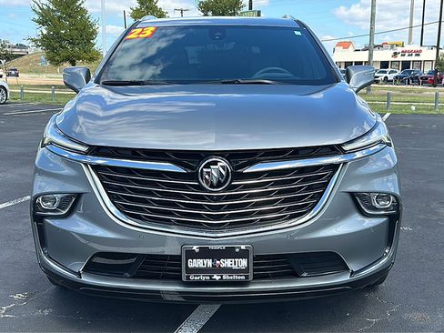 Used 2023 Buick Enclave Premium image 11