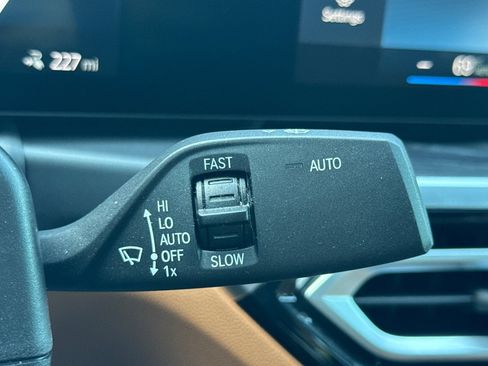 Used 2023 BMW i4 eDrive40 w/ Premium Package RWD image 33