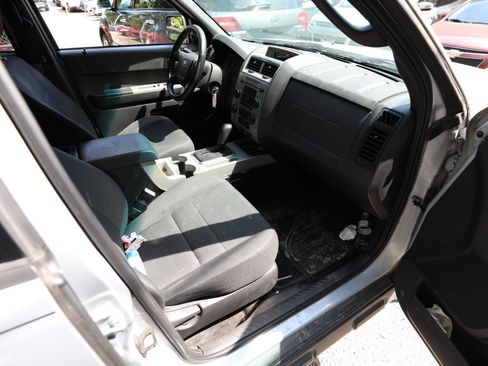 Used 2011 Ford Escape XLT FWD image 12
