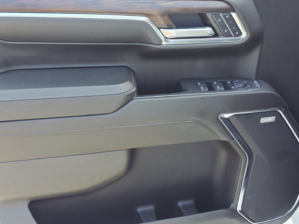 Used 2024 GMC Sierra 1500 SLT AWD/4WD image 16