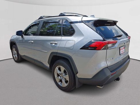 Used 2024 Toyota RAV4 XLE w/ Convenience Package AWD/4WD image 7
