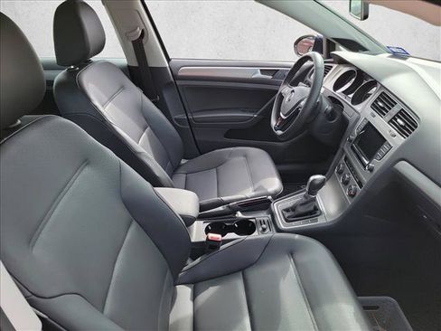 Used 2015 Volkswagen Golf TDI SE FWD image 12