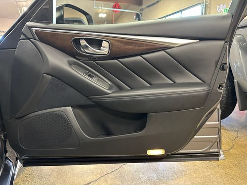 Used 2018 INFINITI Q50 Luxe w/ Essential Package (3.0T Luxe) AWD/4WD image 22