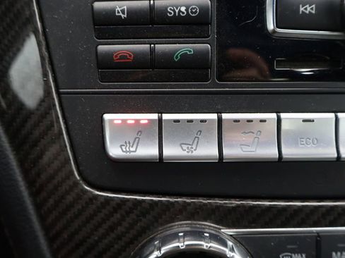 Used 2013 Mercedes-Benz SL 63 AMG image 21