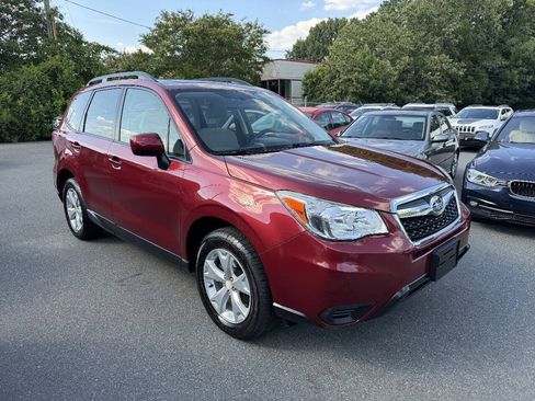 Used 2016 Subaru Forester 2.5i Premium AWD/4WD image 3