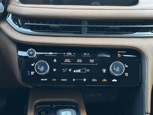 New 2026 INFINITI QX60 Autograph AWD/4WD image 17