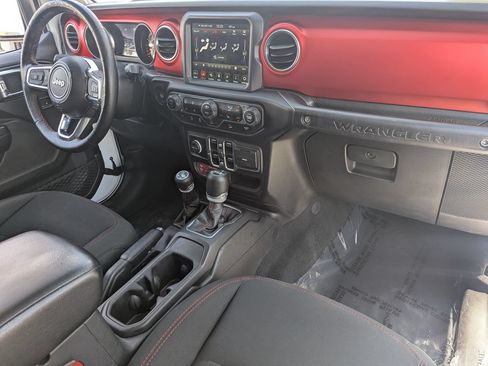 Used 2020 Jeep Wrangler Unlimited Rubicon AWD/4WD image 12
