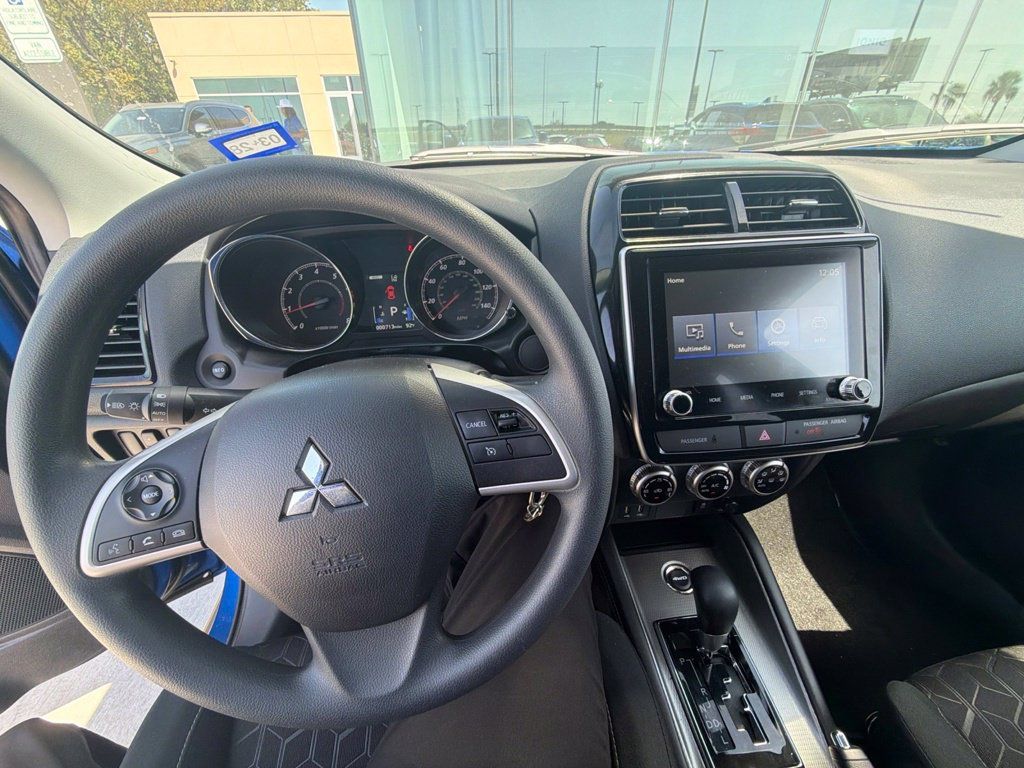 Used 2026 Mitsubishi Outlander Sport AWD image 12