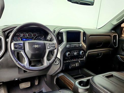 Used 2022 Chevrolet Silverado 1500 RST w/ Safety Package AWD/4WD image 12