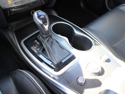 Used 2019 INFINITI QX60 Luxe w/ Essential Package image 19