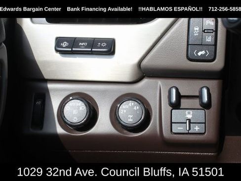 Used 2015 GMC Yukon XL Denali image 22