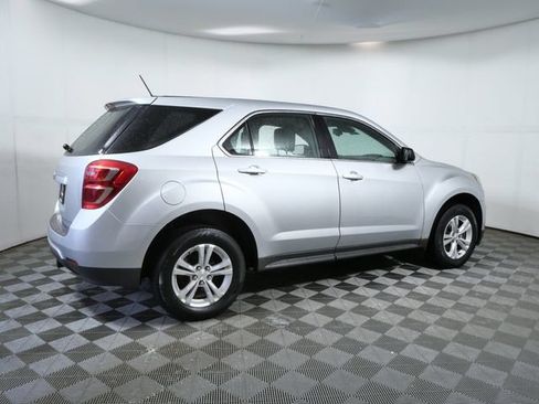 Used 2017 Chevrolet Equinox LS FWD image 8