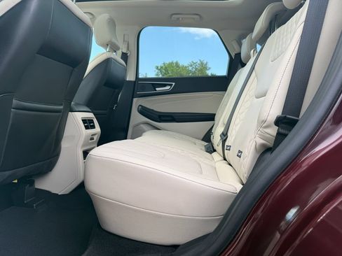 Used 2024 Ford Edge Titanium w/ Equipment Group 301A AWD/4WD image 33