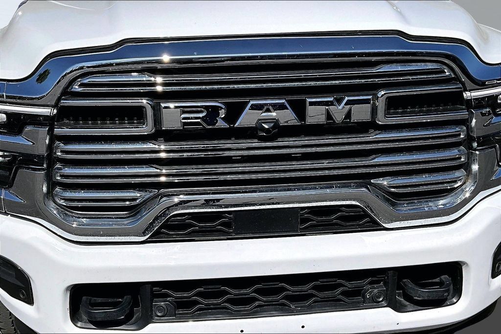 Certified 2026 RAM 2500 Laramie AWD/4WD image 27