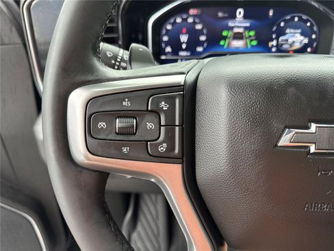Used 2025 Chevrolet Silverado 1500 LT Trail Boss w/ LT Trail Boss Premium Package AWD/4WD image 23