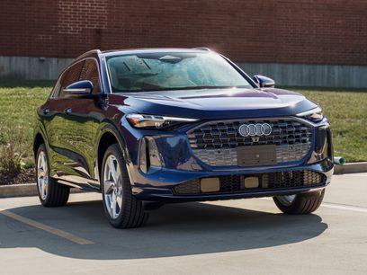 New 2025 Audi Q5 Premium Plus