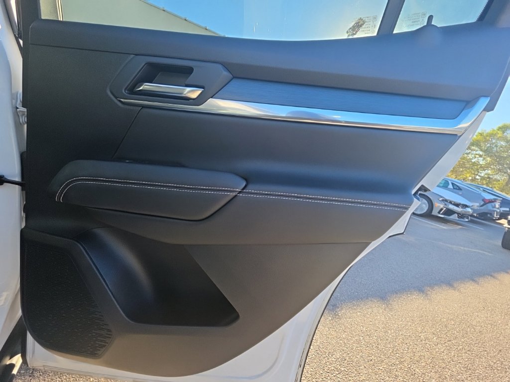 Used 2025 GMC Terrain Elevation w/ Elevation Premium Package AWD/4WD image 21