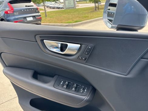 Used 2023 Volvo XC60 B5 Plus w/ Climate Package image 16