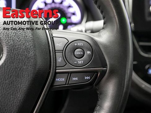 Used 2024 Toyota Camry SE w/ Cold Weather Package FWD image 15