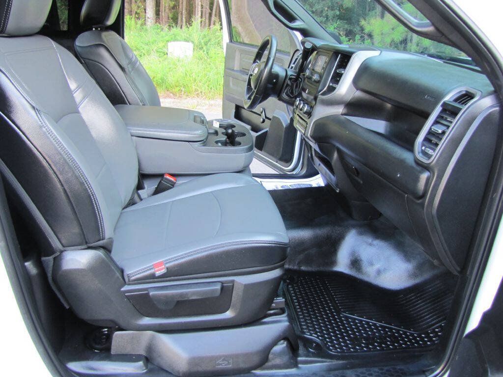 Used 2022 RAM 3500 Tradesman RWD image 14