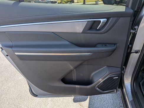 New 2026 Buick Enclave Sport Touring w/ Power Package image 27