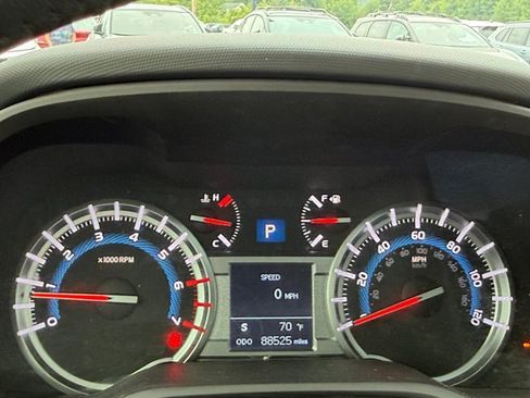 Used 2019 Toyota 4Runner Limited AWD/4WD image 17