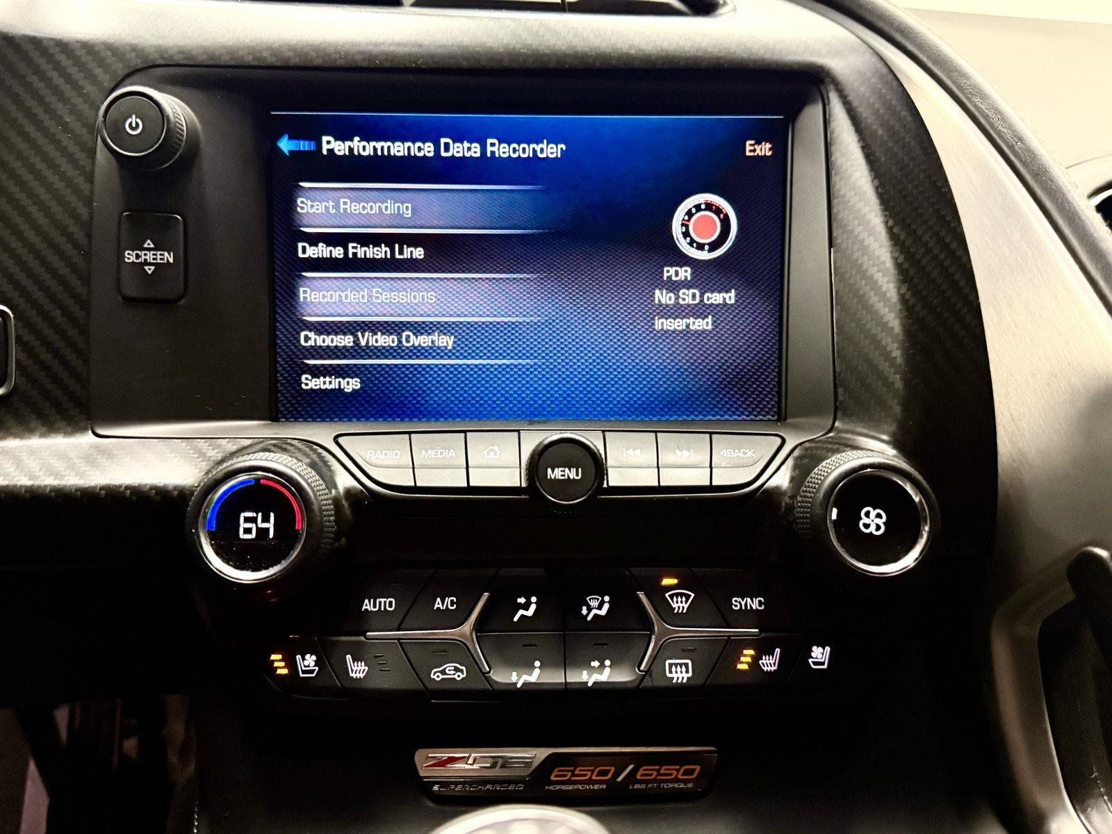 Used 2015 Chevrolet Corvette Z06 w/ 3LZ Preferred Equipment Group RWD image 29