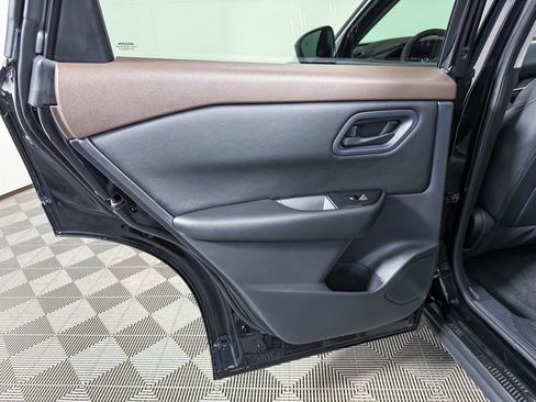 Certified 2023 Nissan Rogue S image 43