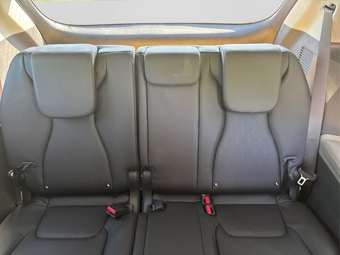 New 2026 Kia Carnival EX FWD image 28