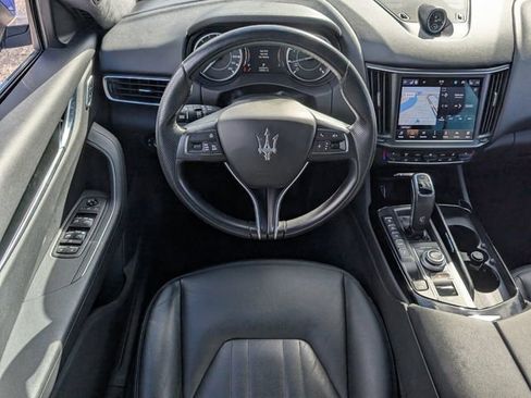 Used 2022 Maserati Levante Modena AWD/4WD image 7